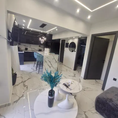 Endless Blue Seaview *