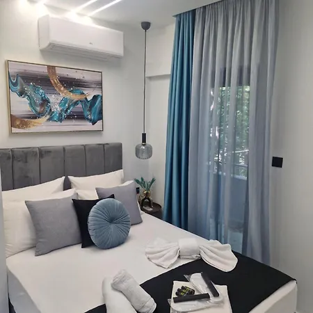 Endless Blue Seaview Apartament *