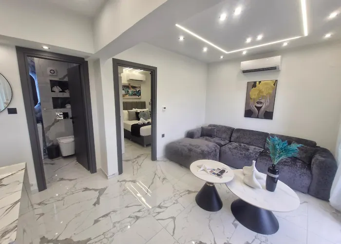 Endless Blue Seaview *