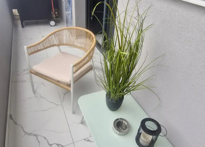 Endless Blue Seaview 公寓 *