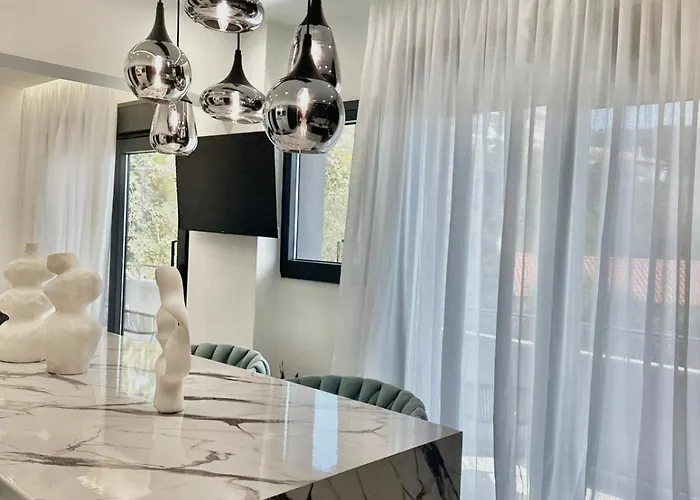 Endless Blue Seaview 公寓 *