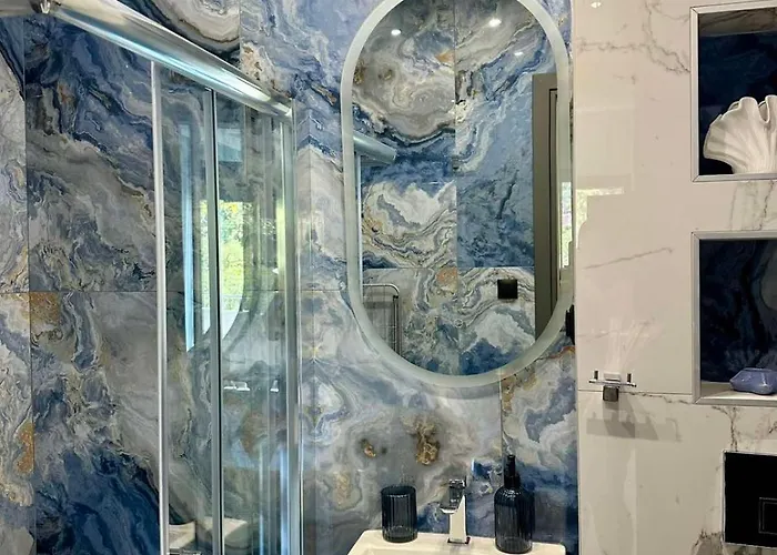 Endless Blue Seaview PalaiónTsiflíkion