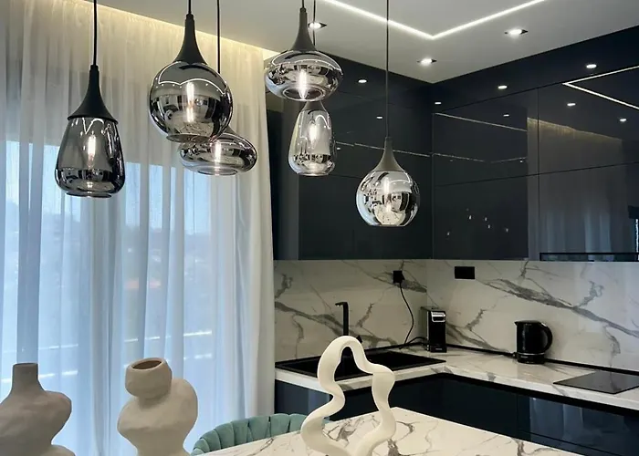 Endless Blue Seaview 公寓 *